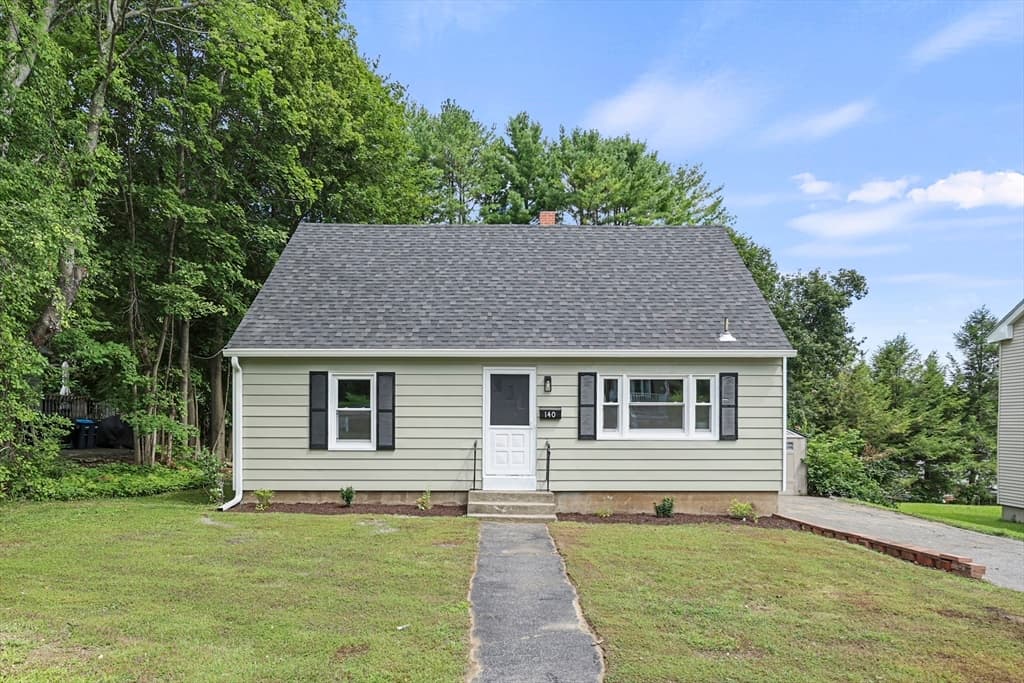 Single Family Residence at 140 Cole Ave, Pittsfield MA 01201, Pittsfield, photo 2 of 39