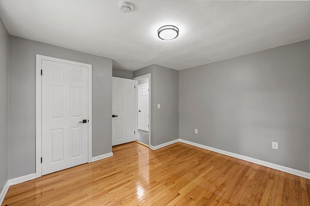 Single Family Residence at 140 Cole Ave, Pittsfield MA 01201, Pittsfield, photo 16 of 39
