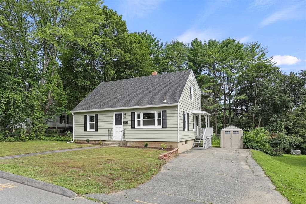 140 Cole Ave, Pittsfield MA 01201