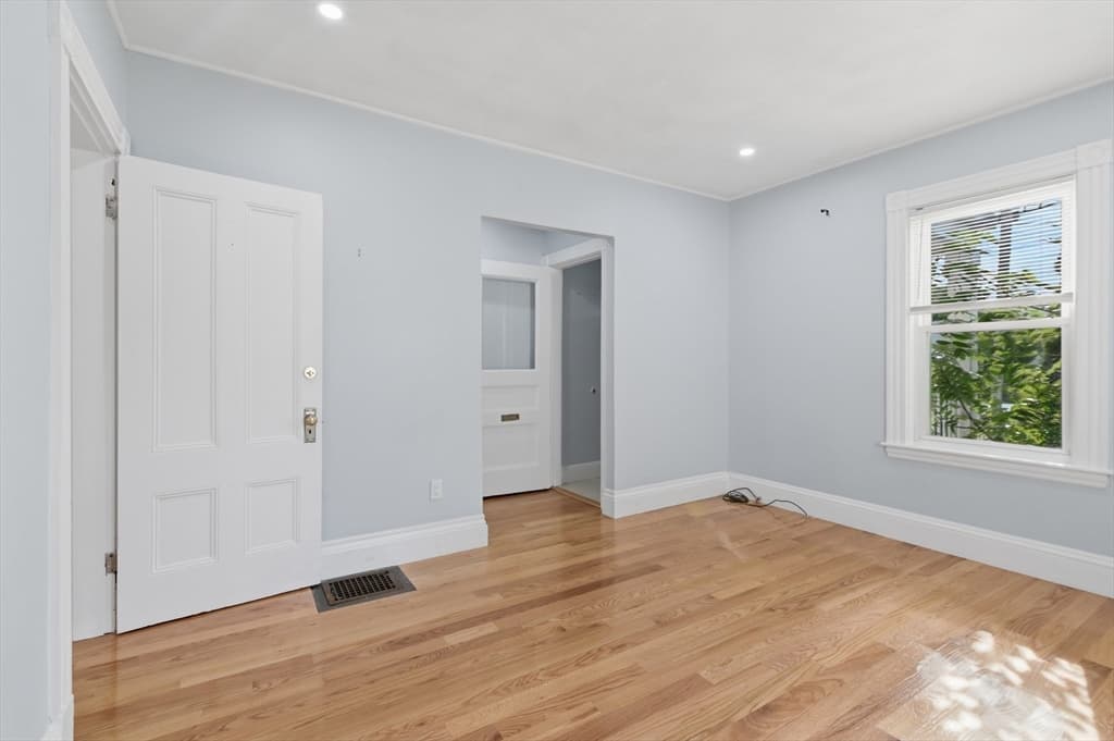 9 Vassall St, Quincy MA 02170 photo 26