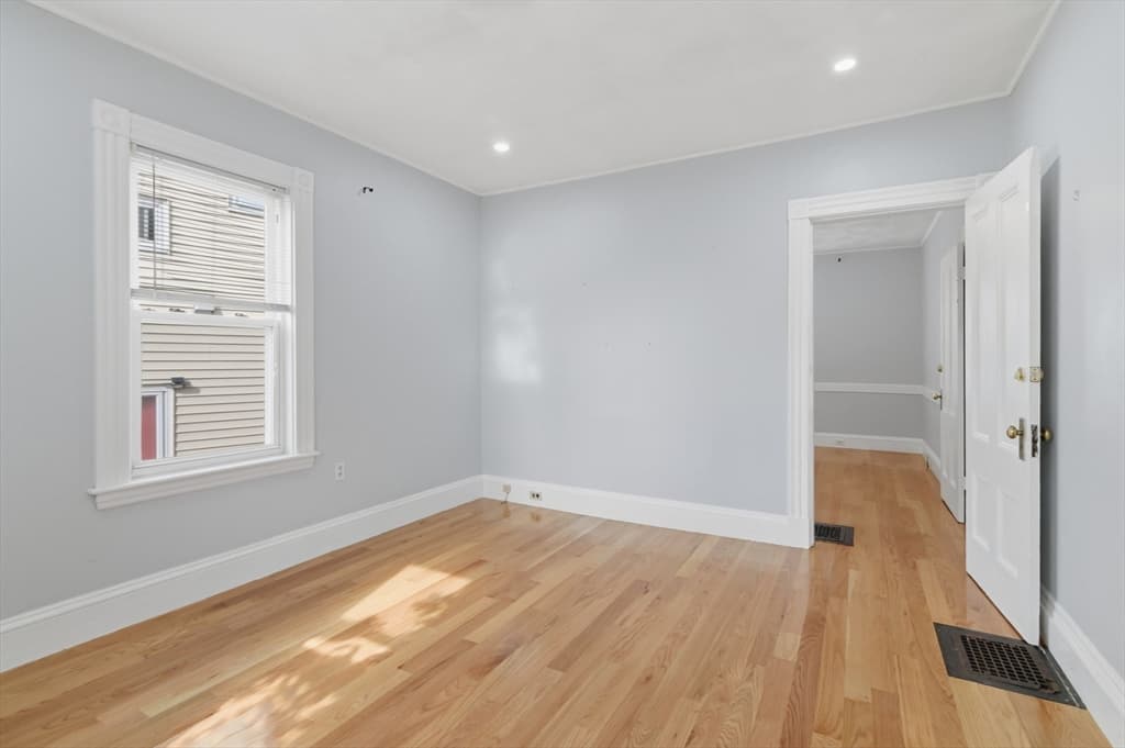 9 Vassall St, Quincy MA 02170 photo 24