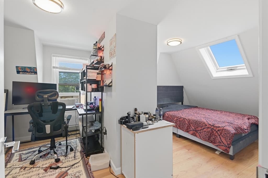 9 Vassall St, Quincy MA 02170 photo 18
