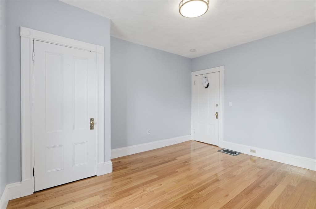 9 Vassall St, Quincy MA 02170 photo 31