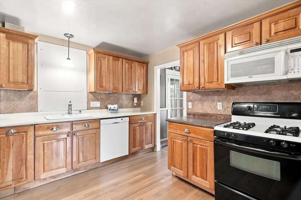 44 Fernwood Ave, Lynn MA 01904 photo 13