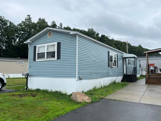 7 Cadillac Dr, Marlborough MA 01752 photo 3