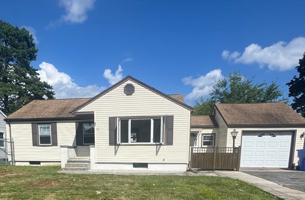Single Family Residence at 47 Redden Rd, Springfield MA 01119, Springfield, photo 2 of 19