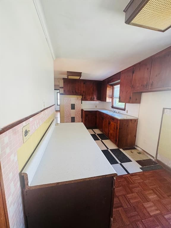 Single Family Residence at 47 Redden Rd, Springfield MA 01119, Springfield, photo 5 of 19