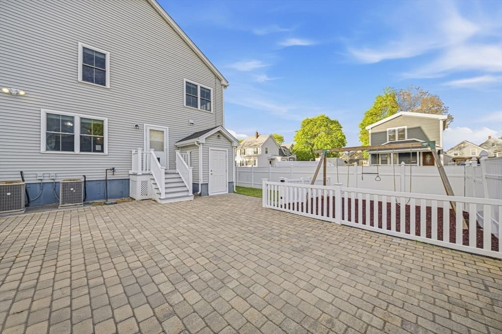 305 Lynn St, Malden MA 02148 photo 38