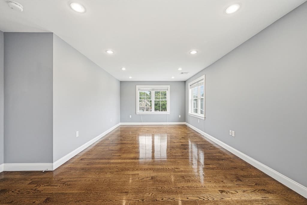 305 Lynn St, Malden MA 02148 photo 15