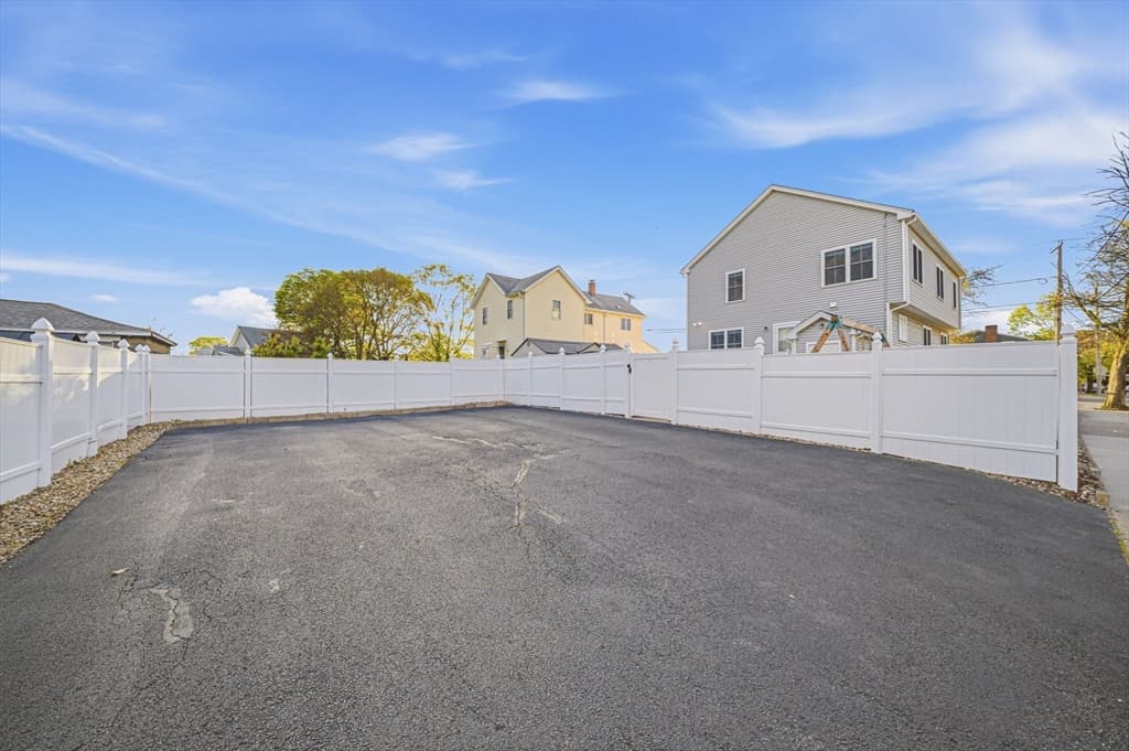 305 Lynn St, Malden MA 02148 photo 39