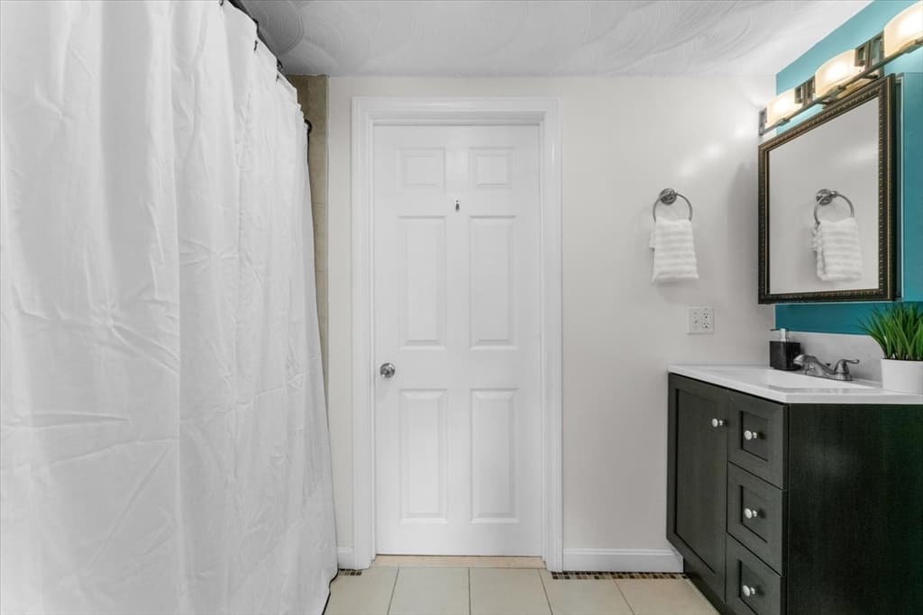 43 Elm St, Medford MA 02155 photo 12