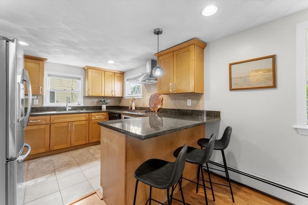 43 Elm St, Medford MA 02155 photo 7