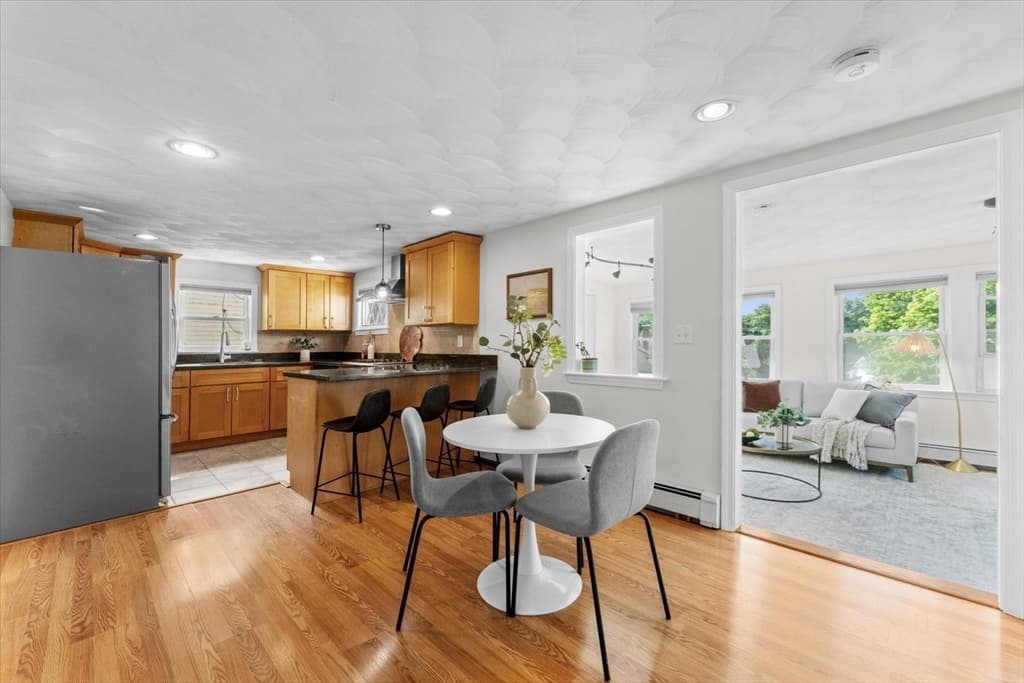 43 Elm St, Medford MA 02155 photo 5