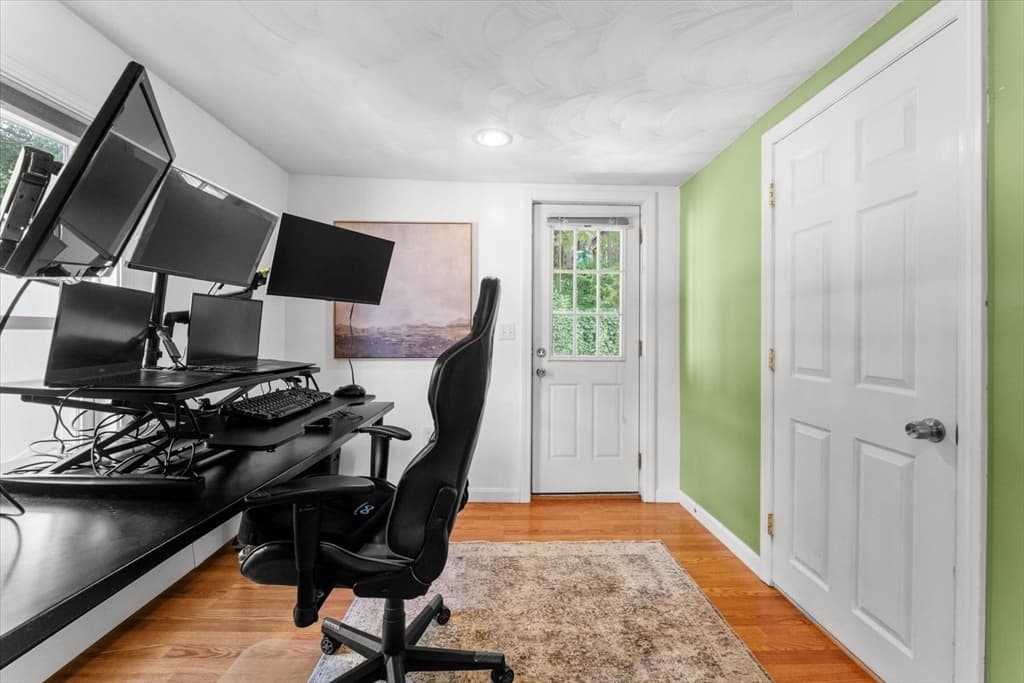 43 Elm St, Medford MA 02155 photo 14