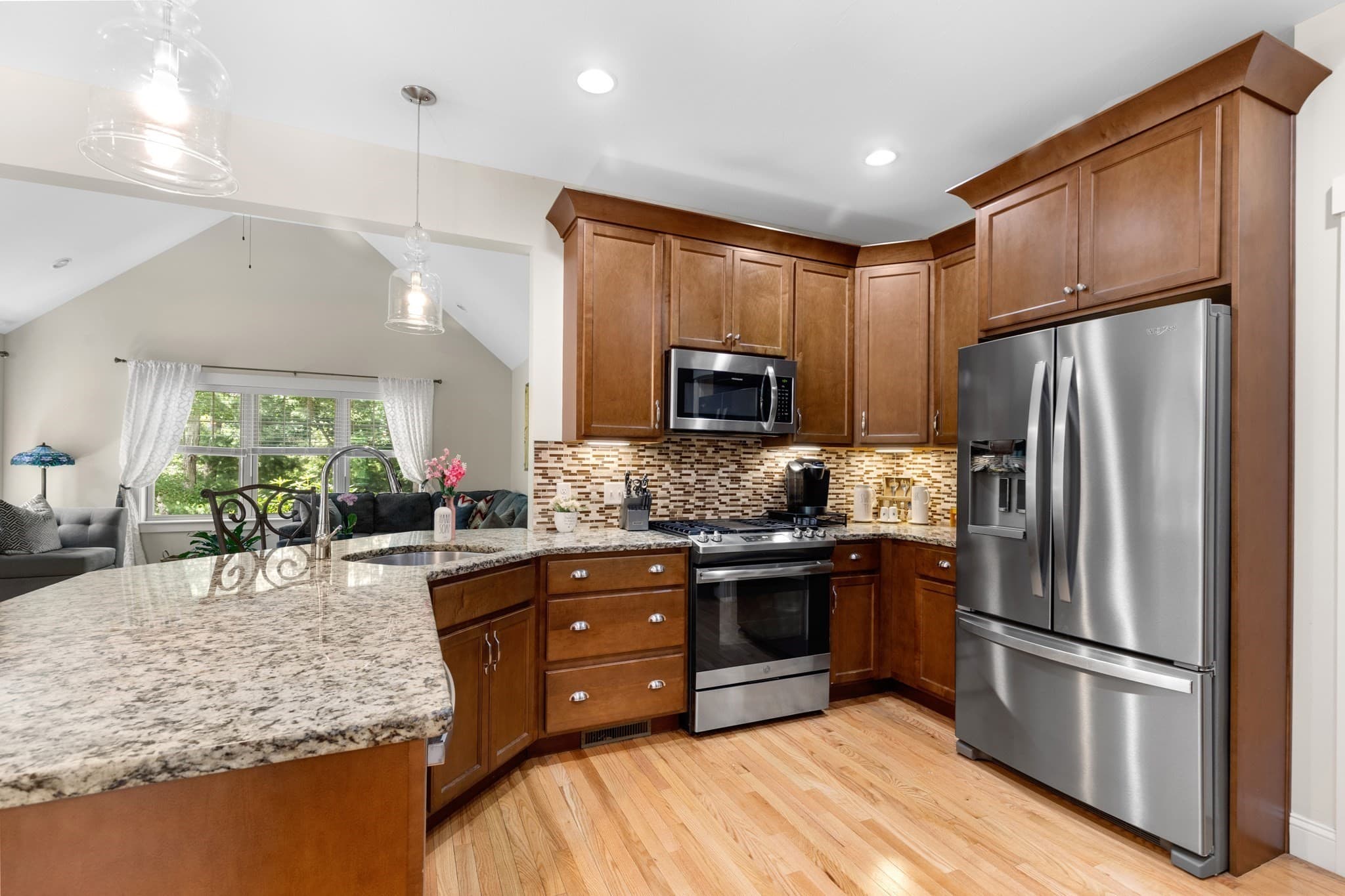 Single Family Residence at 15 Southview Way, Plymouth MA 02360, photo 4 of 36