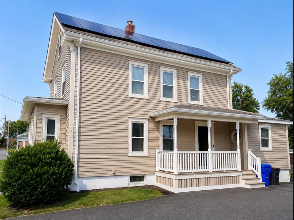 35 Jefferson St, Taunton MA 02780