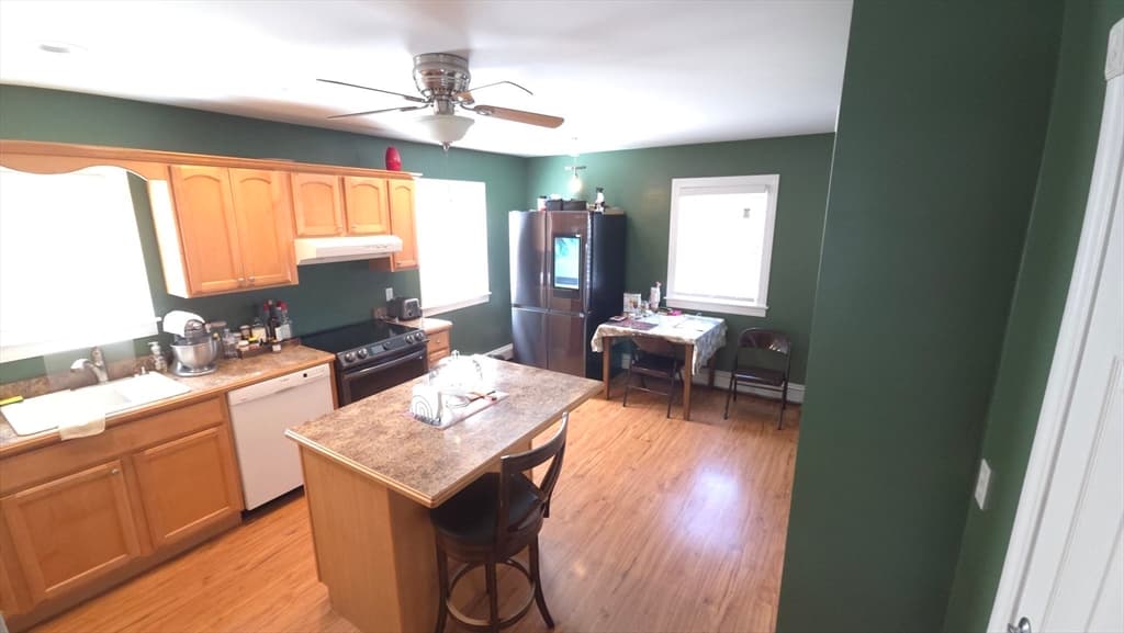 35 Jefferson St, Taunton MA 02780 photo 8