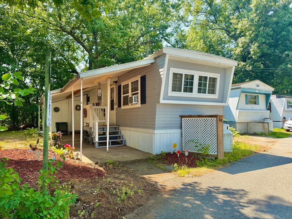 404 Southwick Rd # 19, Westfield MA 01085