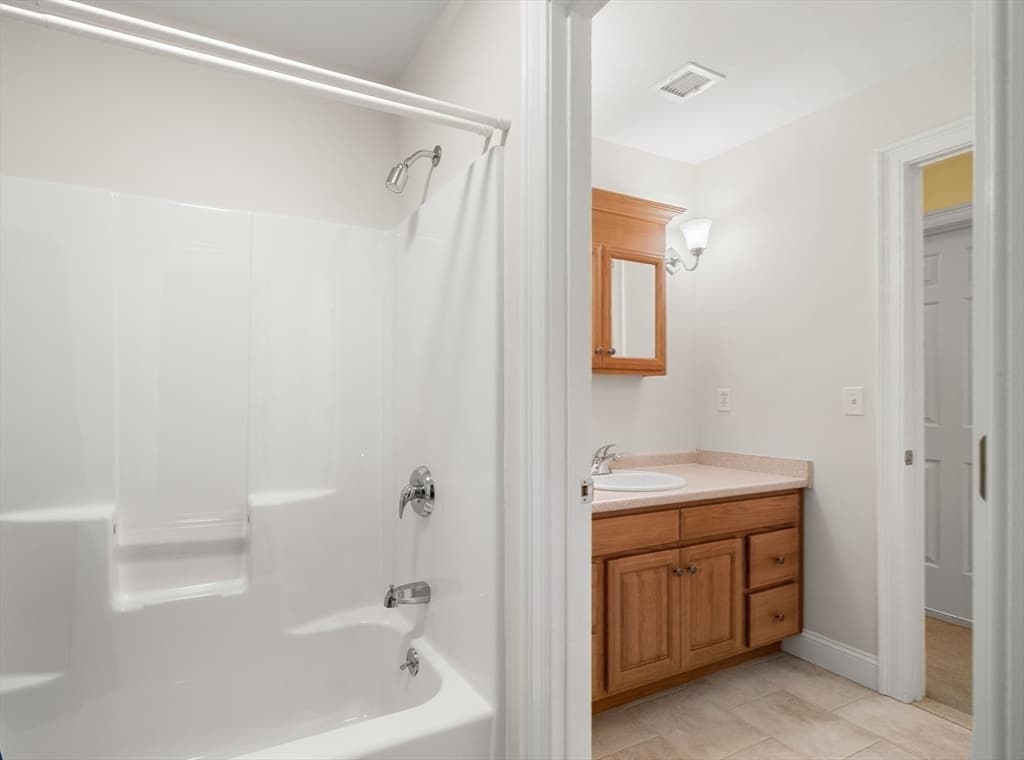 6 Evergreen Drive, Plaistow NH 03865 photo 22
