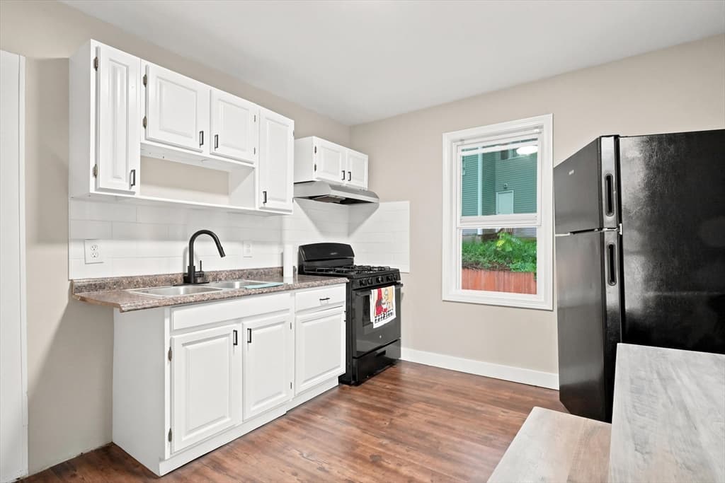 24 Walnut St, Fitchburg MA 01420 photo 28