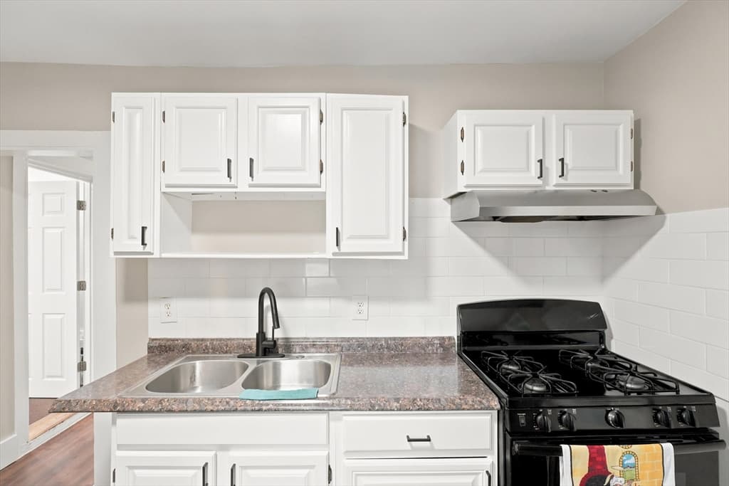 24 Walnut St, Fitchburg MA 01420 photo 29
