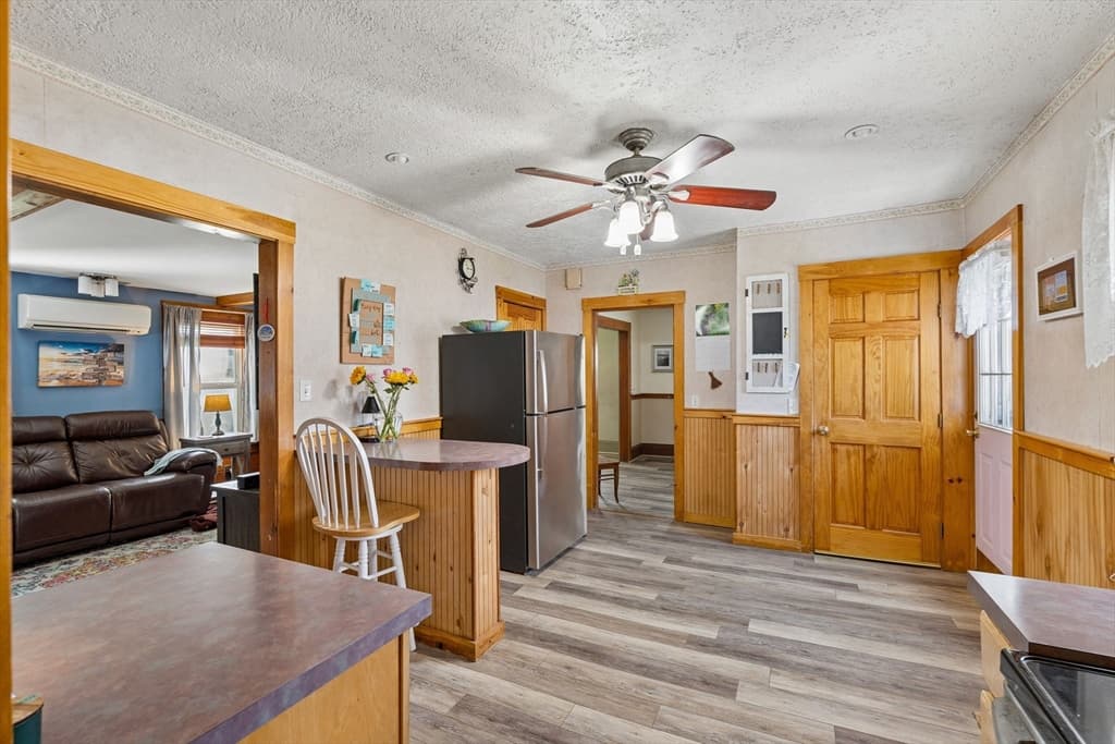 12 Leonard St, Milford MA 01757 photo 13