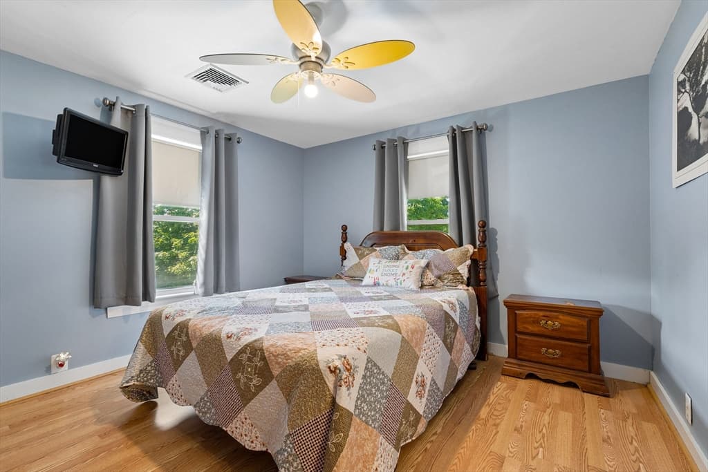 12 Leonard St, Milford MA 01757 photo 32