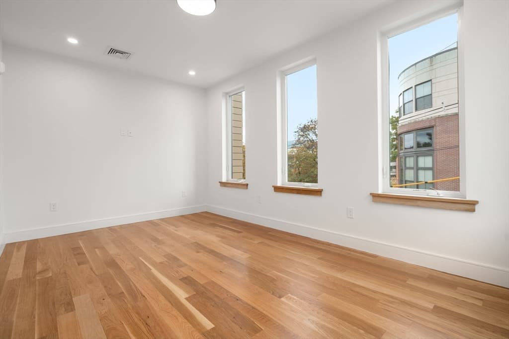 58 Kent # 302, Brookline MA 02445 photo 8