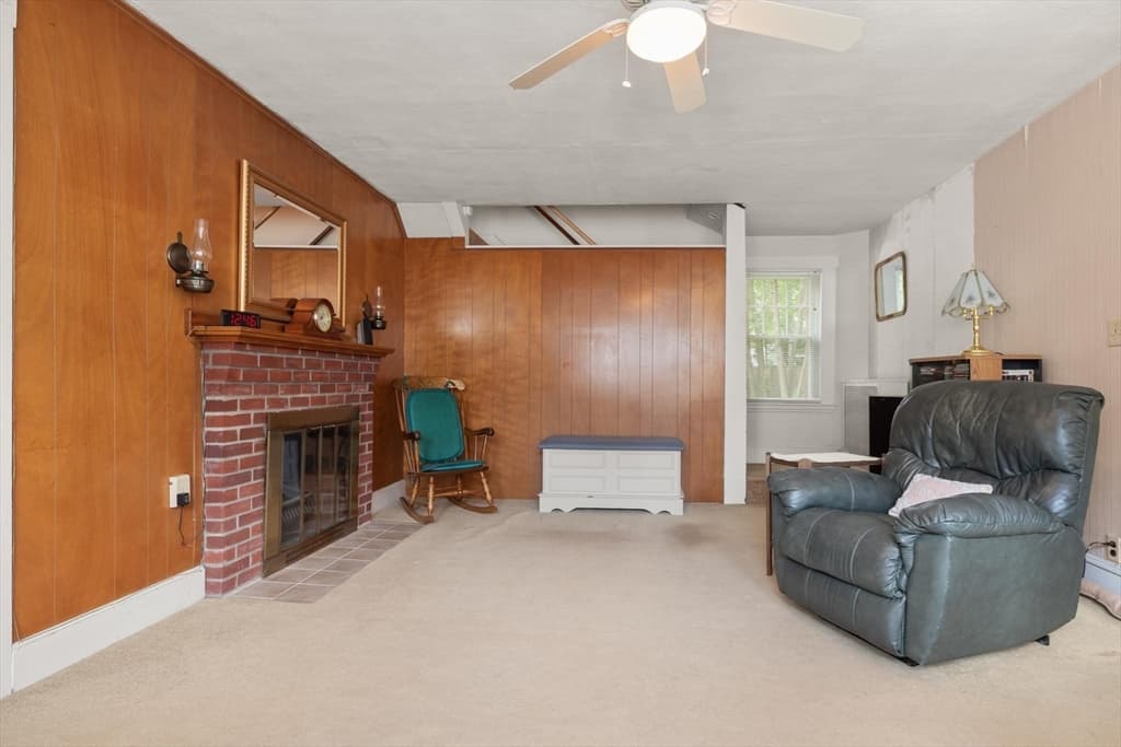 15 Willow Street, Reading MA 01867 photo 5