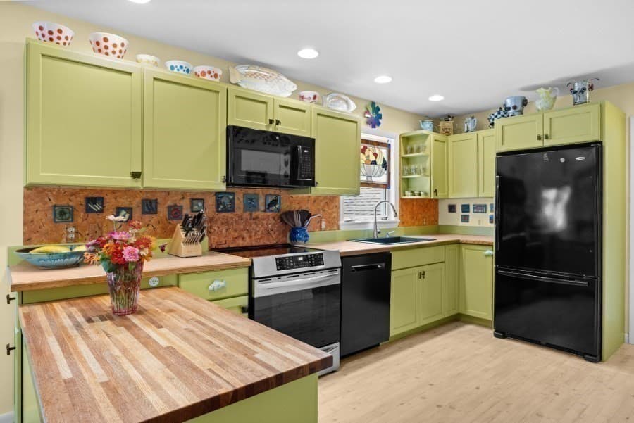 Single Family Residence at 135 Mayflower Lane, Tisbury MA 02568, photo 7 of 40