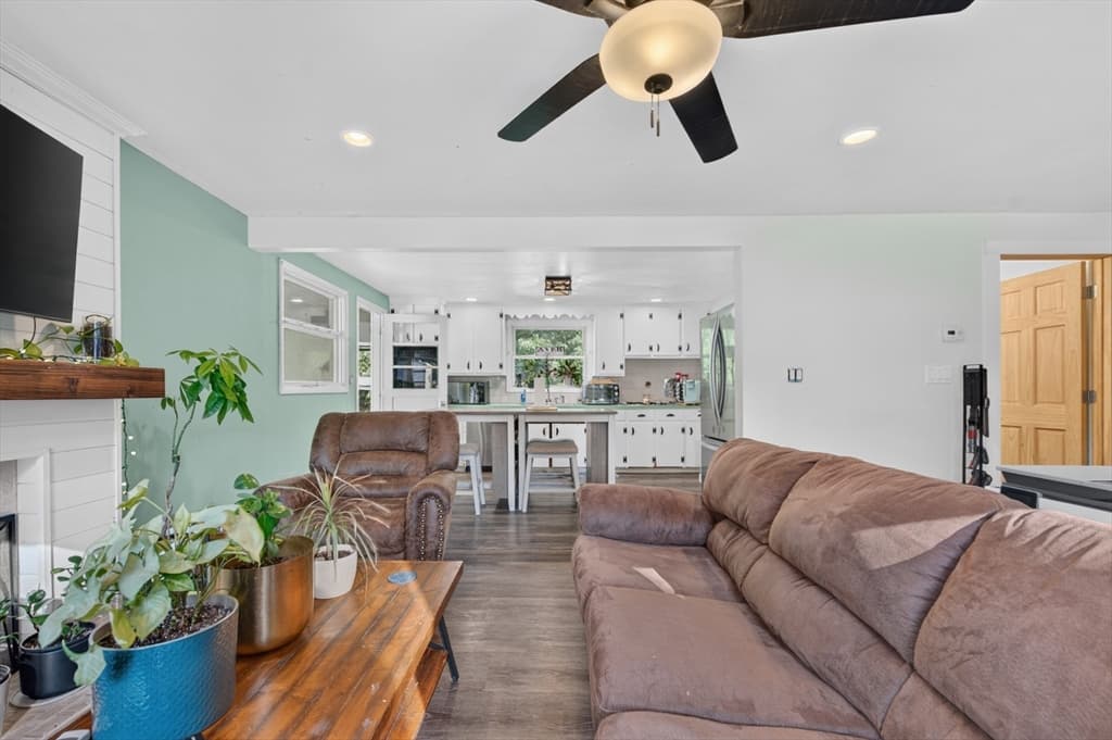 18 Vernon St, Ayer MA 01432 photo 6