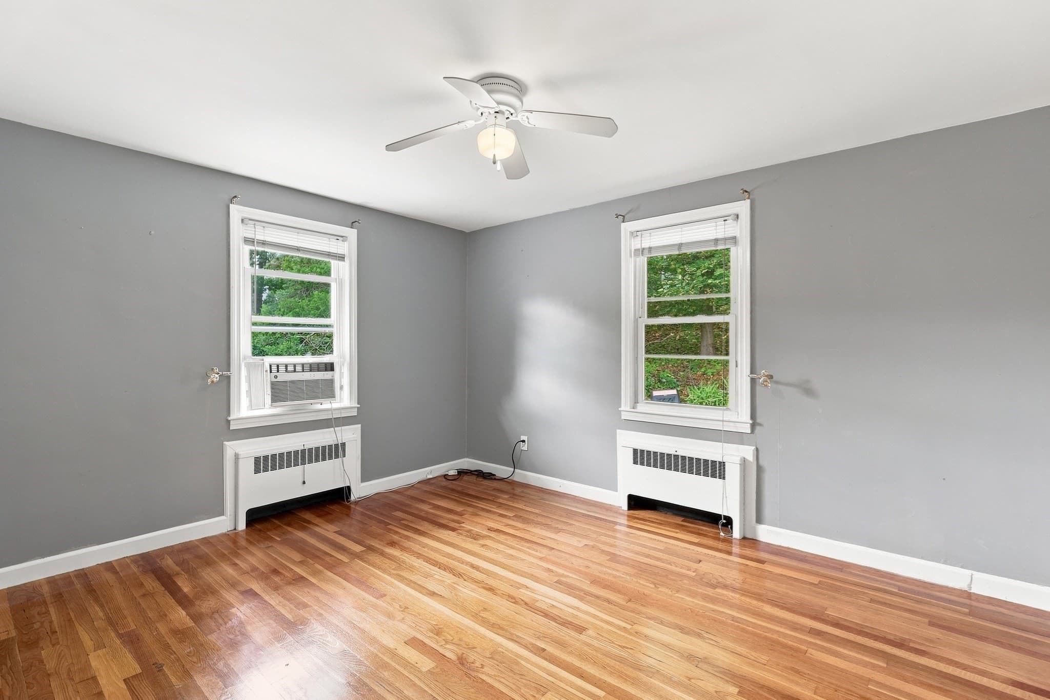 Single Family Residence at 28 Hilltop Circle, Worcester MA 01609, photo 23 of 40
