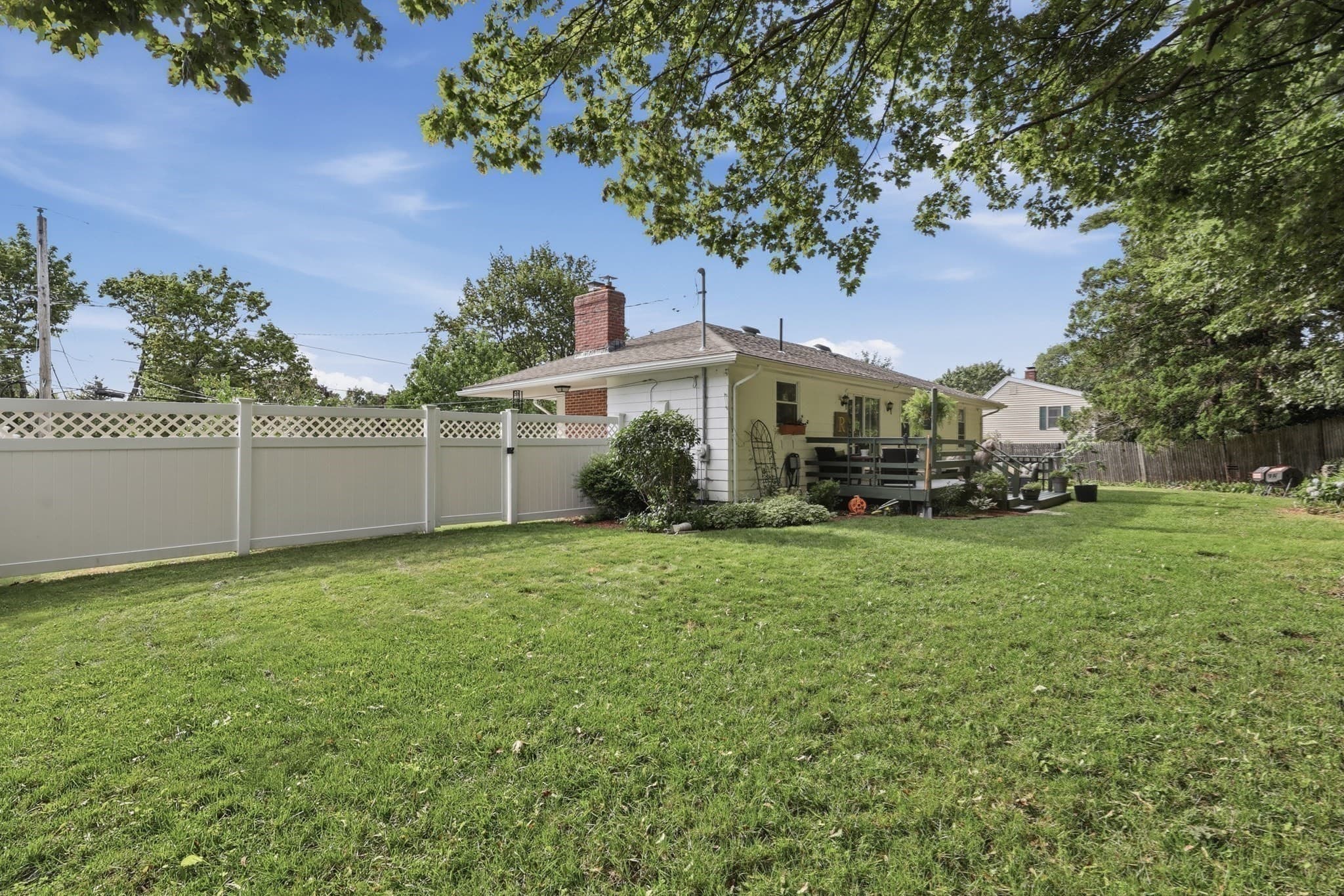 Single Family Residence at 28 Hilltop Circle, Worcester MA 01609, photo 36 of 40