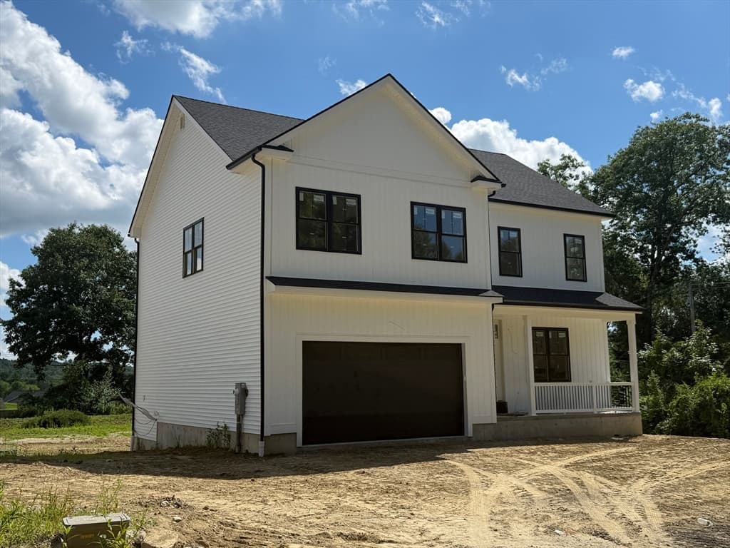 2 Hayat Circle, Shrewsbury MA 01545