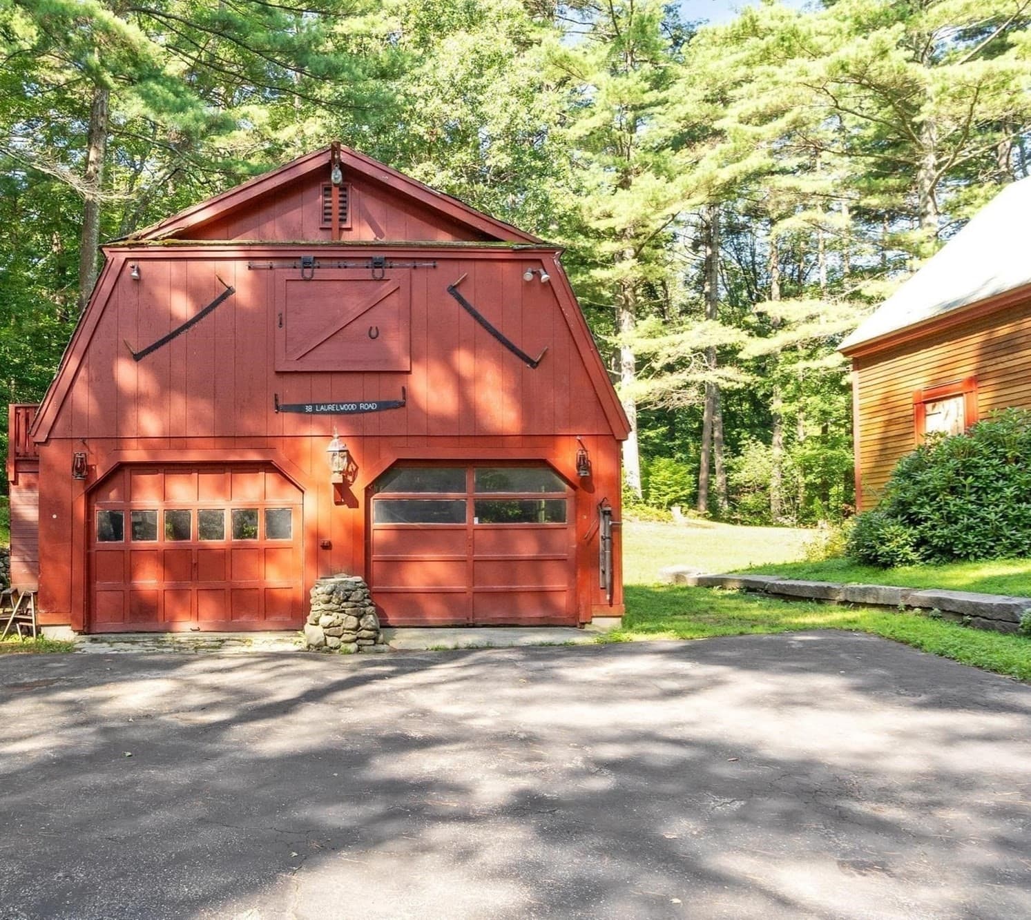 Single Family Residence at 38 Laurelwood Rd, Sterling MA 01564, Sterling, photo 5 of 40