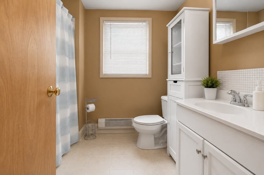 Single Family Residence at 3 Harrison Ave, Lakeville MA 02347, Lakeville, photo 12 of 42
