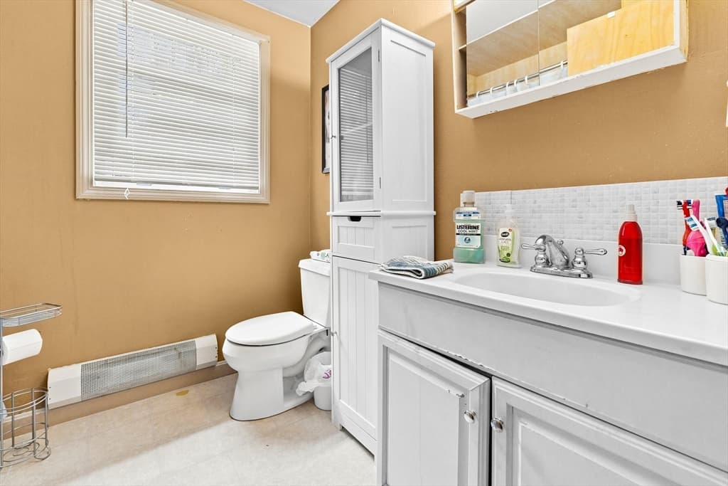 Single Family Residence at 3 Harrison Ave, Lakeville MA 02347, Lakeville, photo 36 of 42