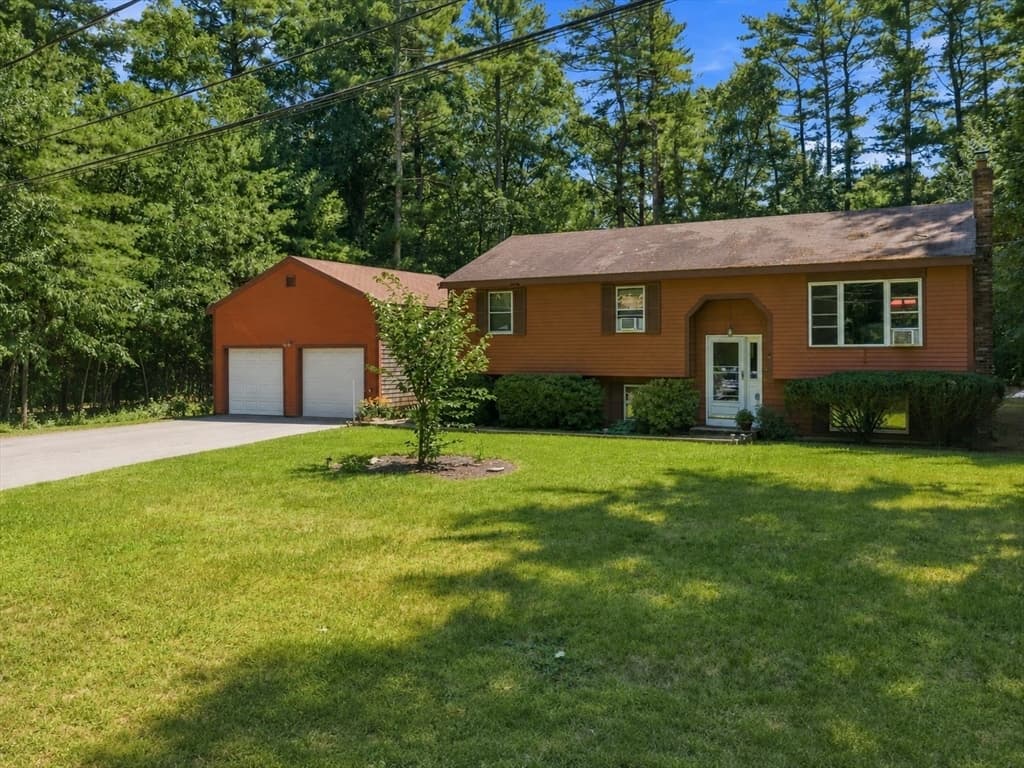 3 Harrison Ave, Lakeville MA 02347