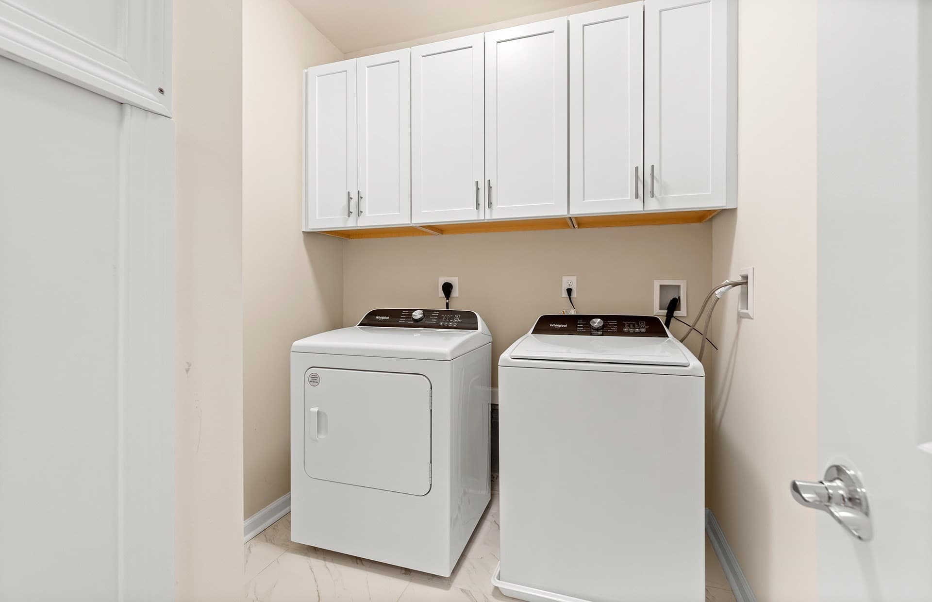 Condominium at 399 Neponset # 402, Canton MA 02021, Canton, photo 18 of 21
