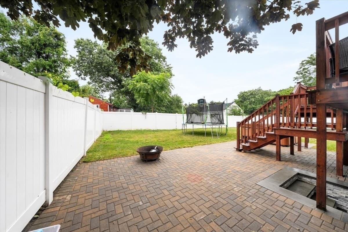 Single Family Residence at 7 Alyssum, Billerica MA 01821, photo 32 of 42