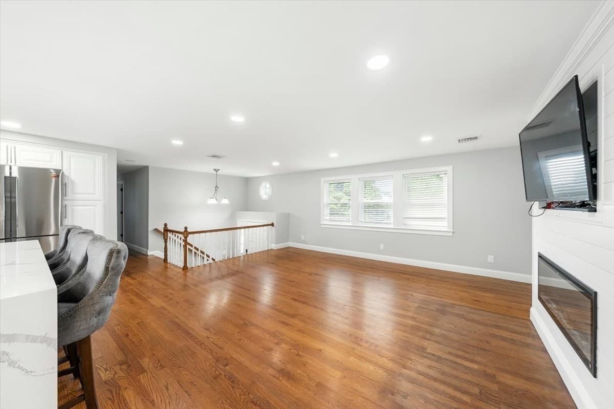 Single Family Residence at 7 Alyssum, Billerica MA 01821, photo 15 of 42