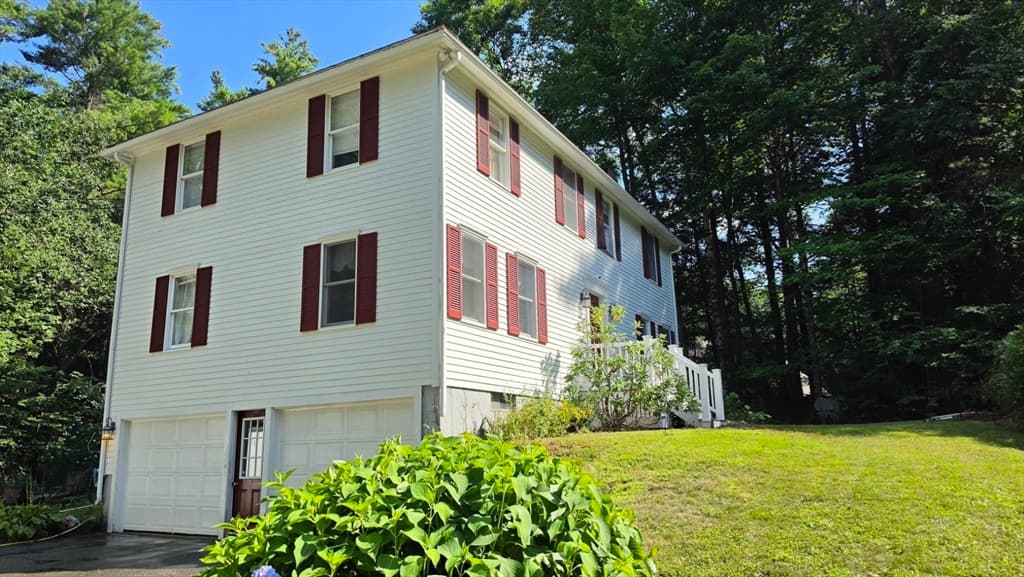 2 Greenleaf Dr, Exeter NH 03833 photo 4