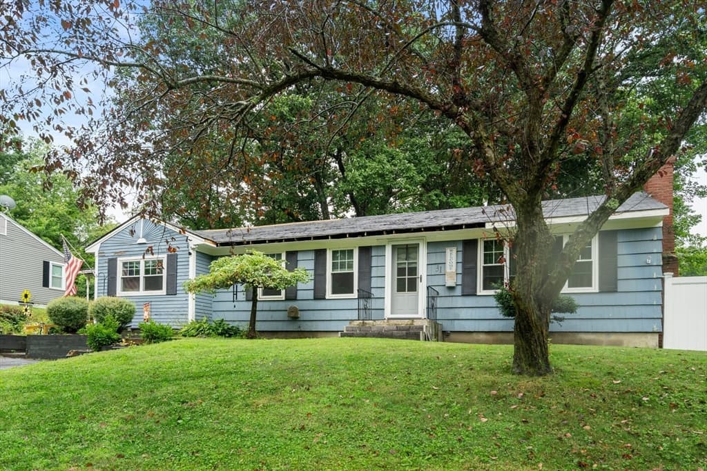 31 Helen Dr, West Boylston MA 01583