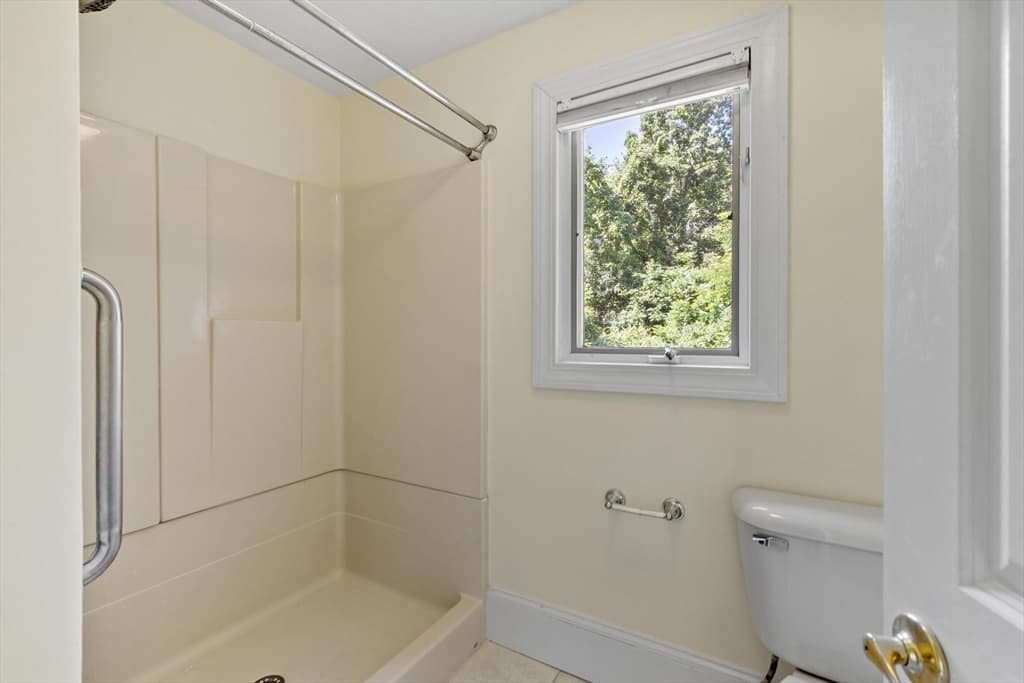 261 West St, Lunenburg MA 01462 photo 32