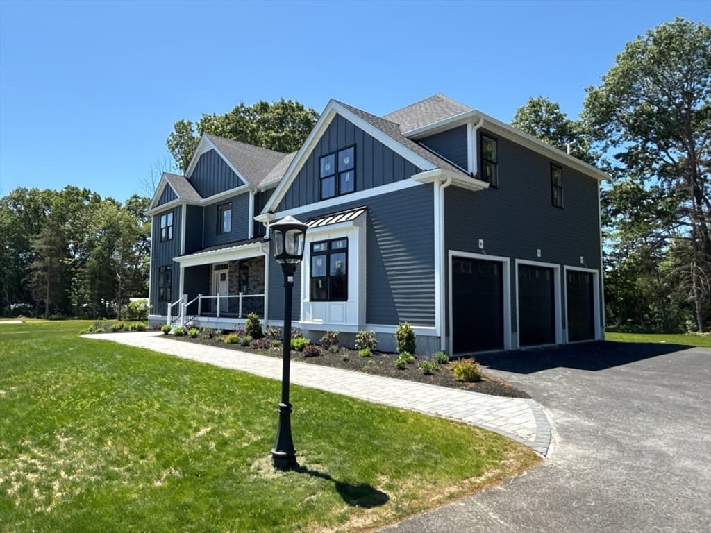 Single Family Residence at 1 King Philip Circle Lot 6, Wrentham MA 02093, Wrentham, photo 4 of 8