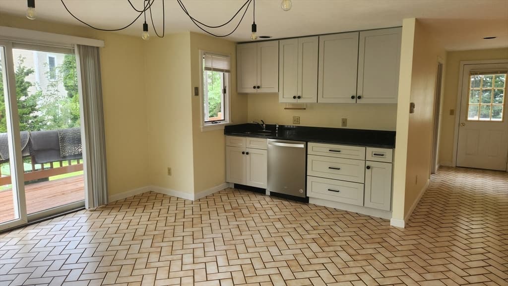 131 Whippoorwill Cir, Mashpee MA 02649 photo 7