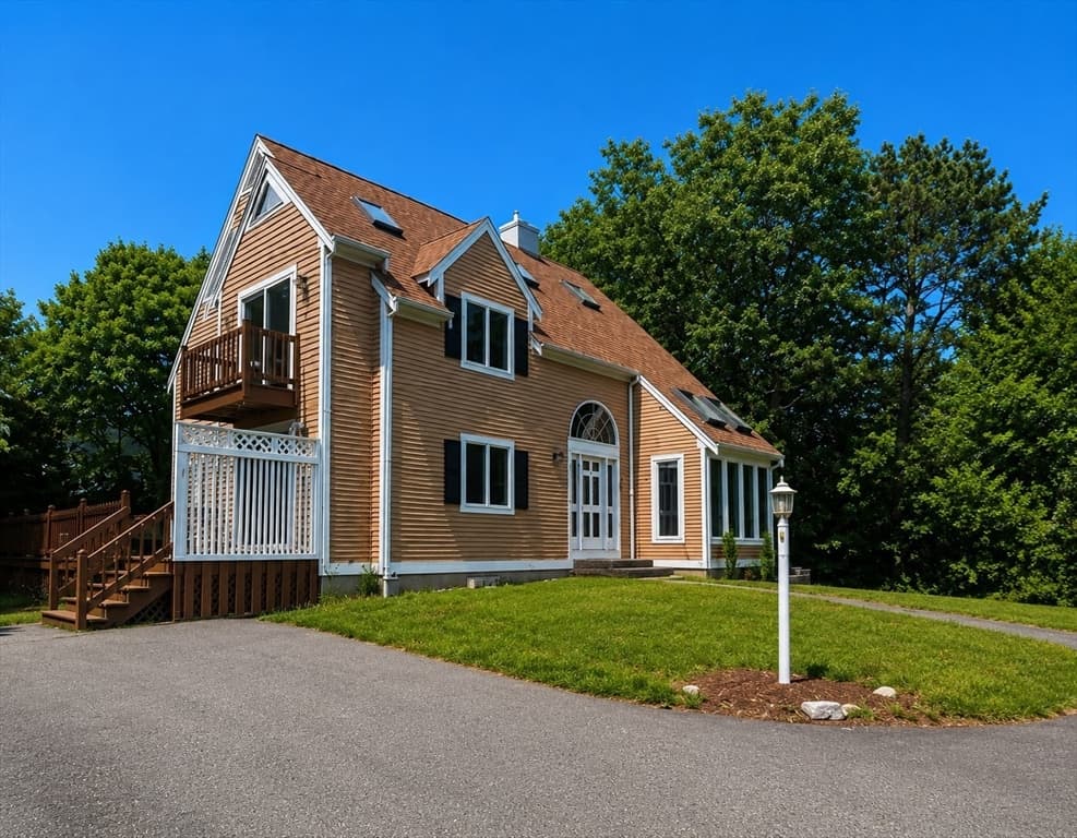 131 Whippoorwill Cir, Mashpee MA 02649
