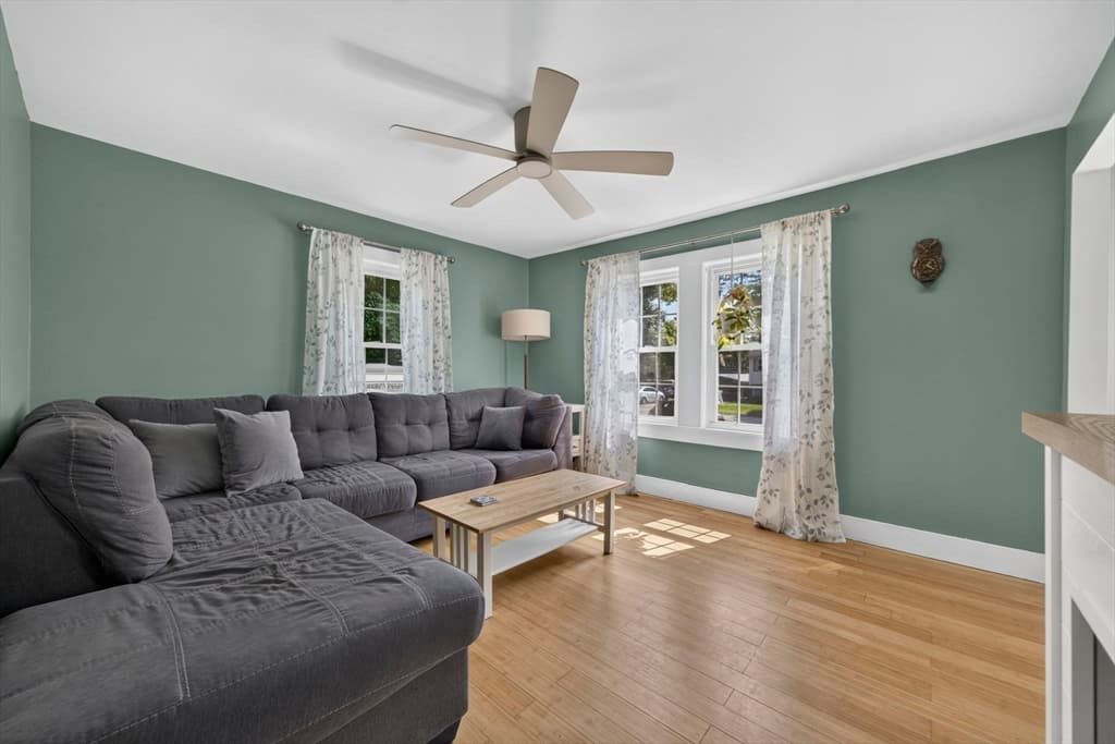 37 Acorn St, Middleboro MA 02346 photo 17