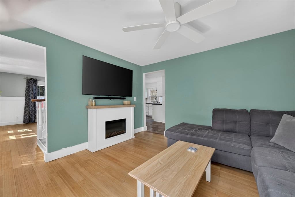37 Acorn St, Middleboro MA 02346 photo 18