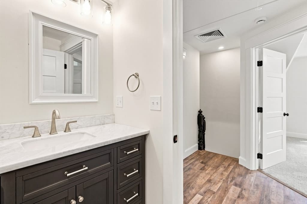 21 King Street, Hanover MA 02339 photo 30